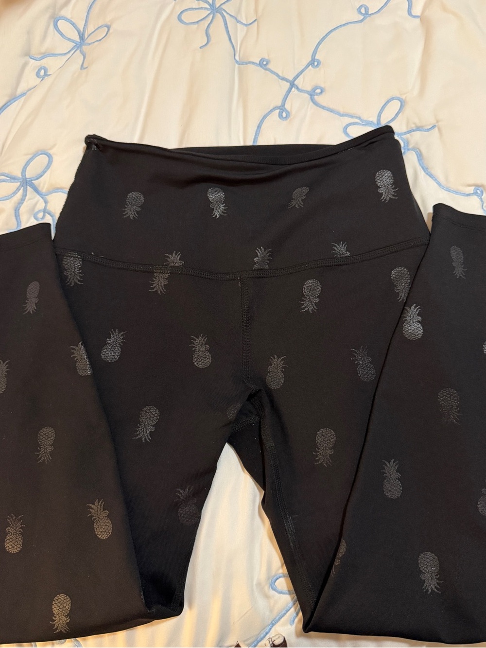 Beyond Yoga Black Pineapple-Print Leggings